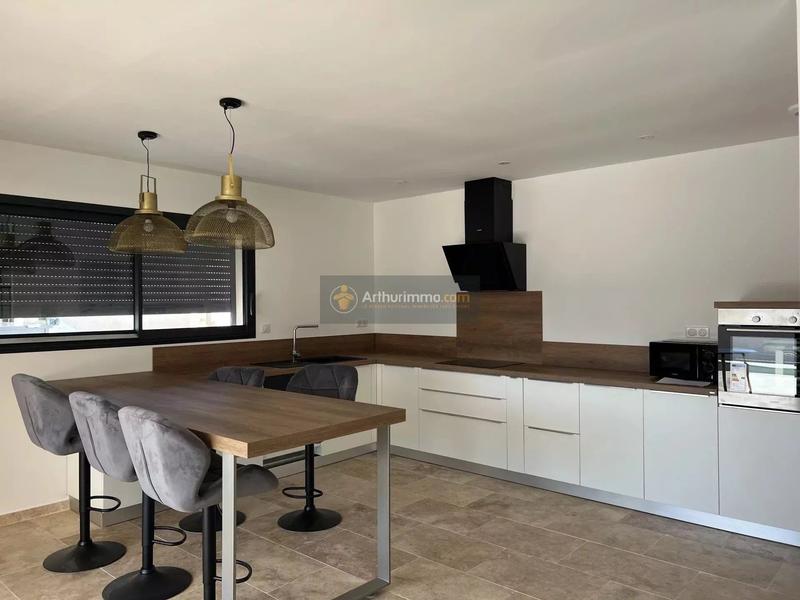 Maison - 140 m² - 4 pièces