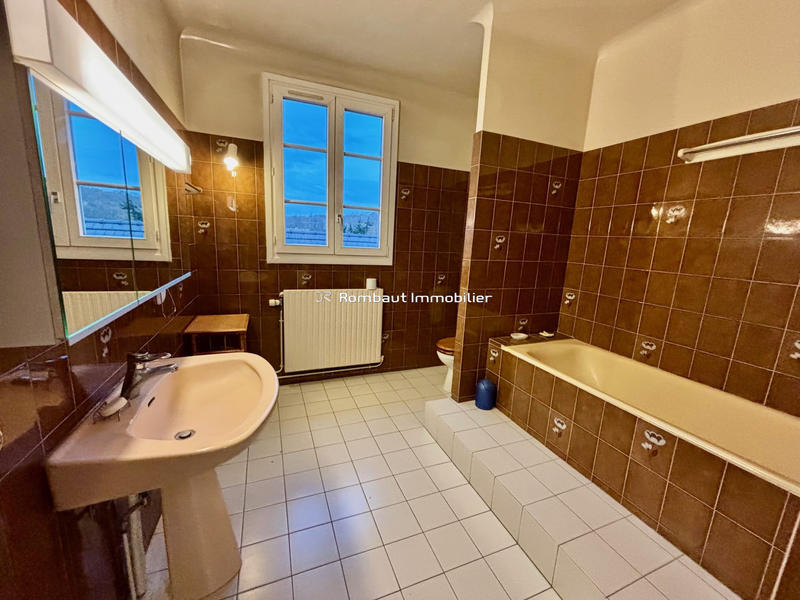 Maison - 153 m² - 7 pièces