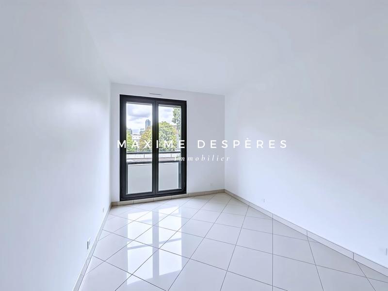 Appartement - 90 m² - 4 pièces