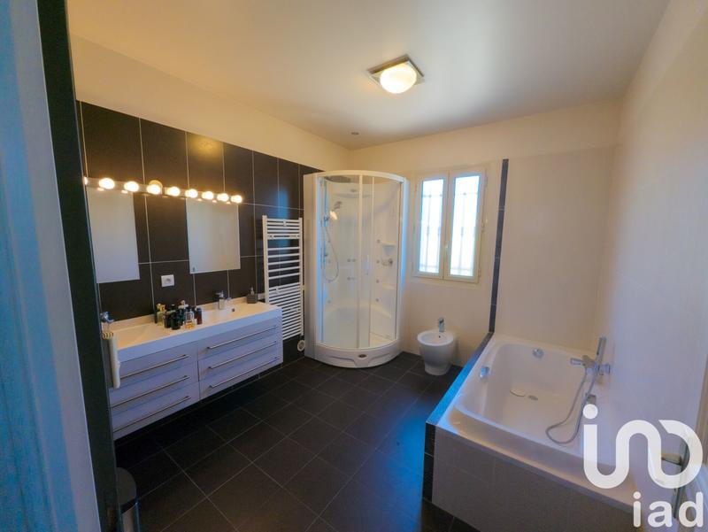 Bastide - 340 m² - 6 pièces