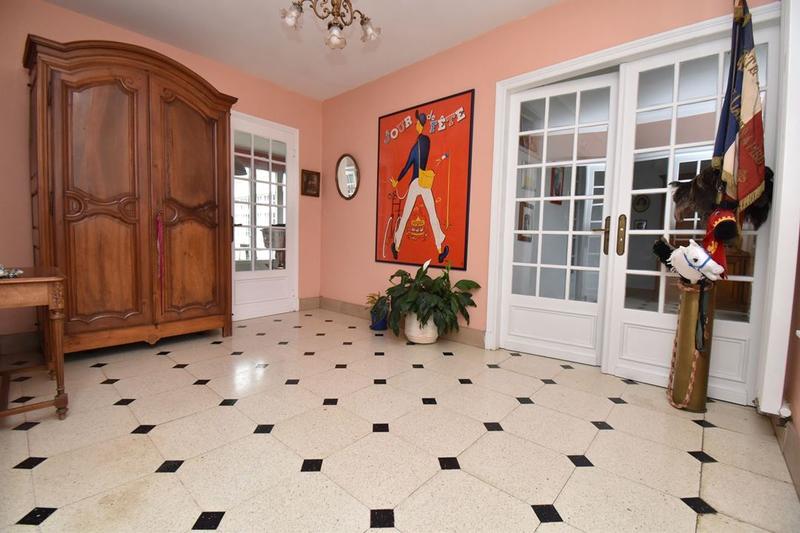 Pavillon - 188 m² - 8 pièces