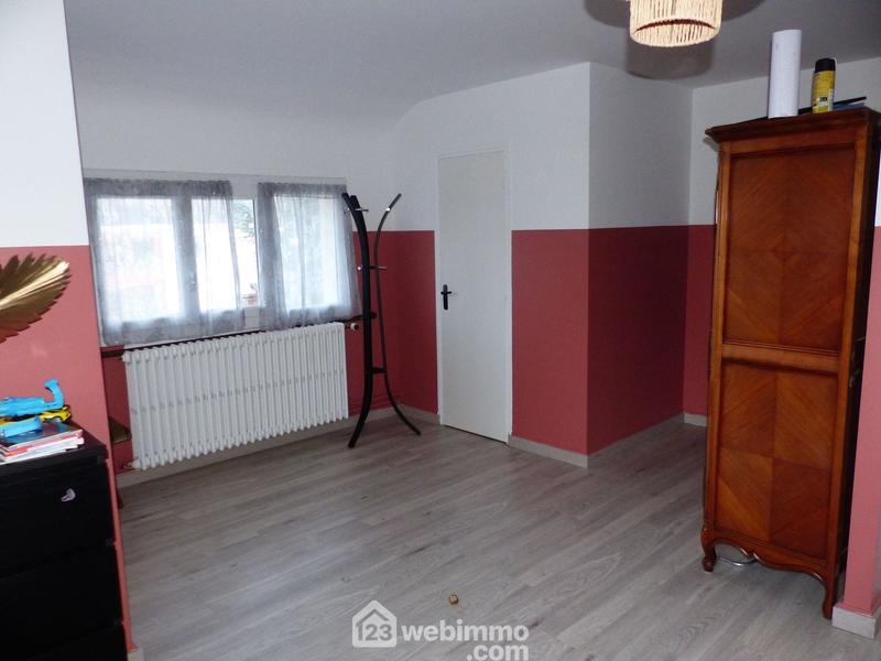 Maison - 185 m² - 7 pièces