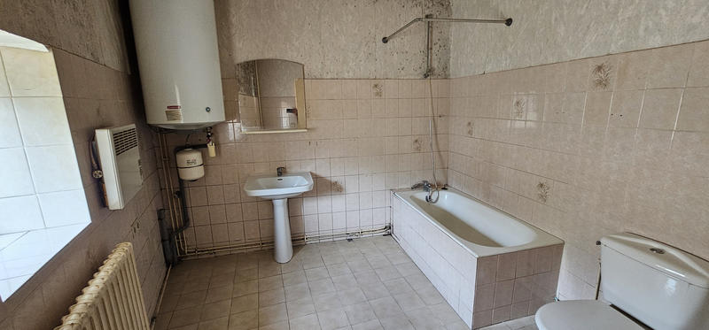 Maison - 157 m² - 12 pièces