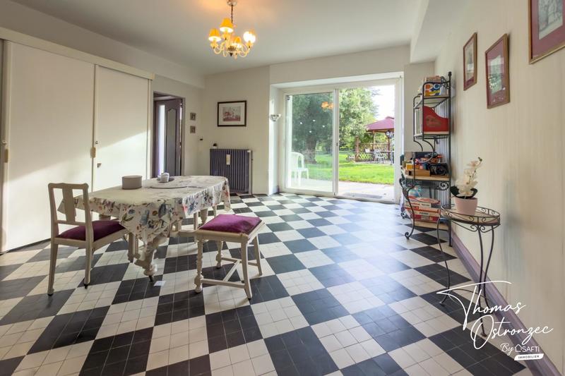 Maison - 600 m² - 15 pièces