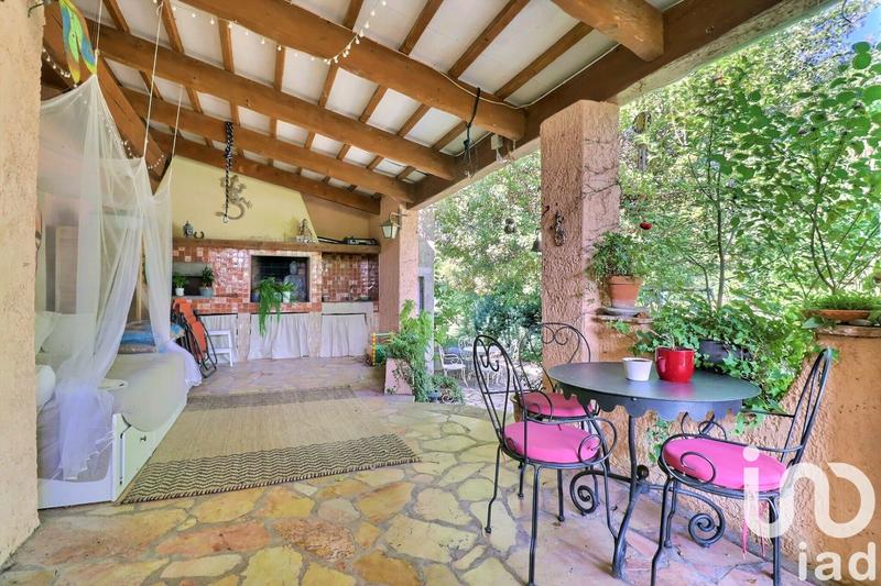 Maison - 174 m² - 5 pièces