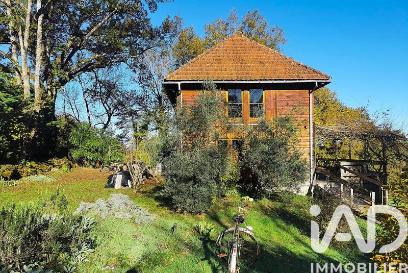 Maison - 170 m² - 8 pièces