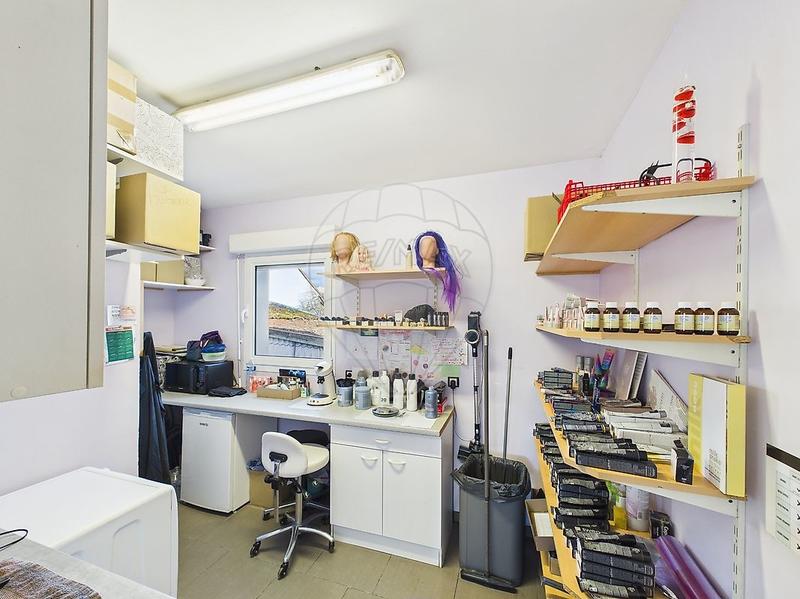 Local commercial - 70 m² - 3 pièces