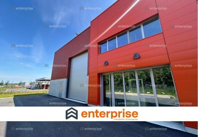 Local d'activité / Entrepôt - 2 600 m²