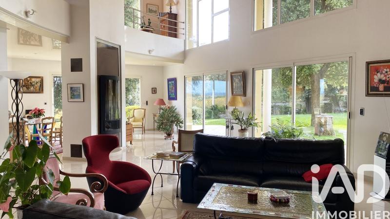 Maison de maîtres - 311 m² - 7 pièces