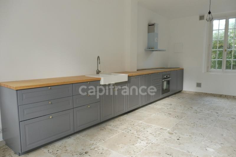 Maison de maîtres - 227 m² - 13 pièces