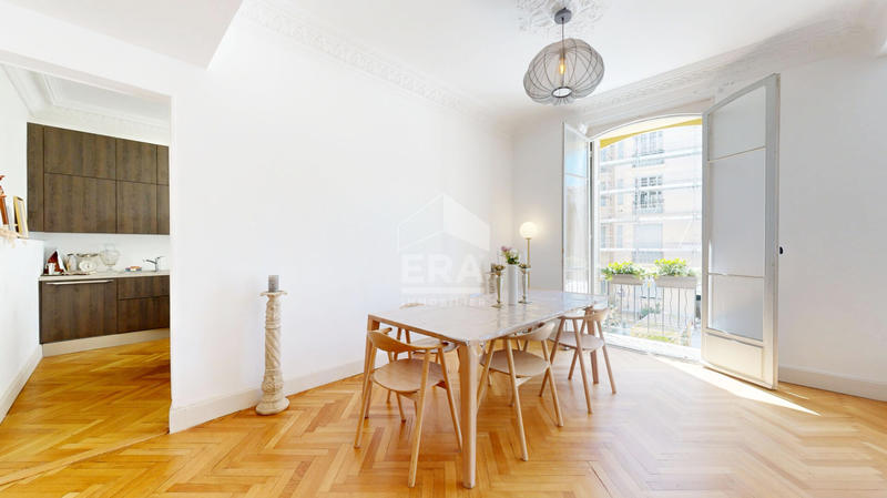 Appartement - 101 m² - 4 pièces