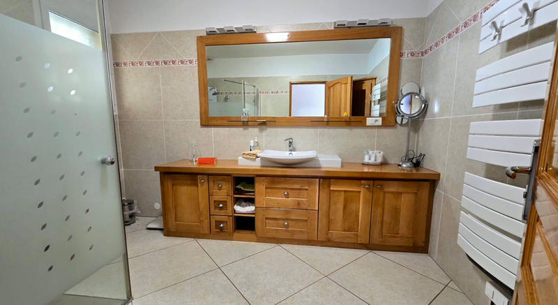 Maison - 162 m² - 8 pièces