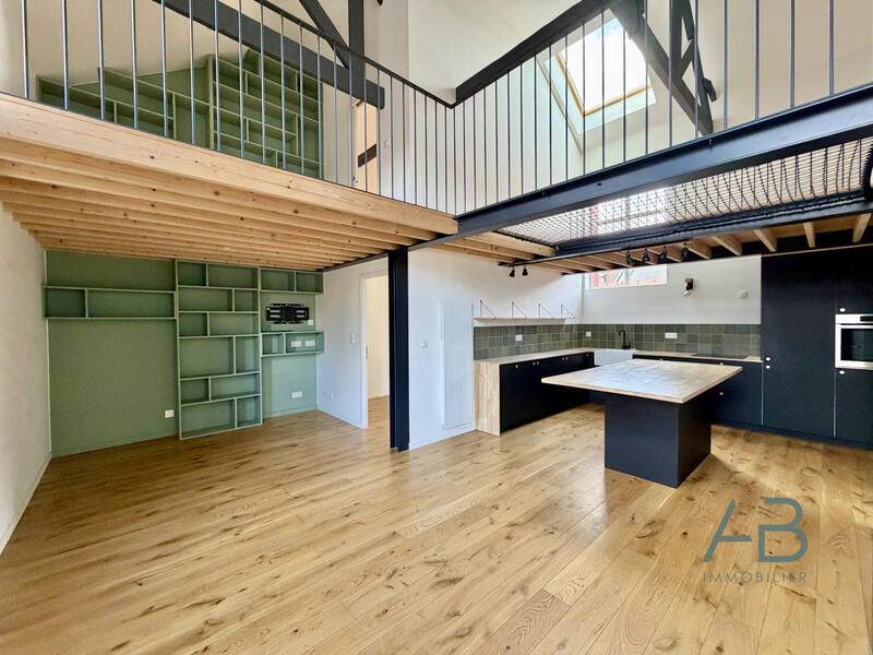 Appartement - 92 m² - 4 pièces