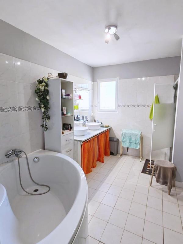 Maison - 148 m² - 7 pièces