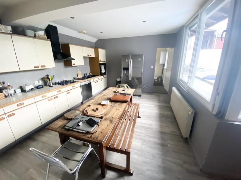 Maison - 140 m² - 5 pièces