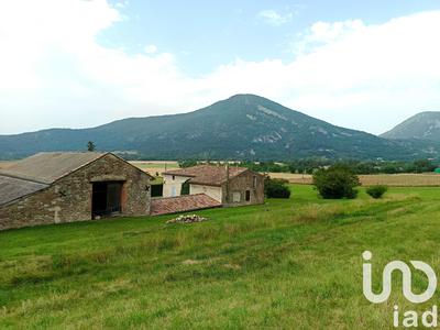 Maison - 500 m² - 5 pièces