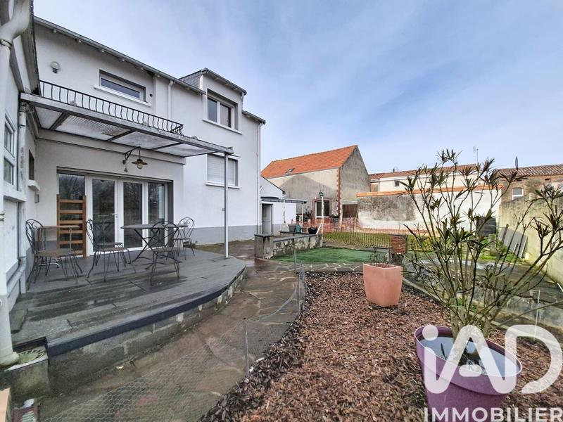 Maison - 160 m² - 8 pièces