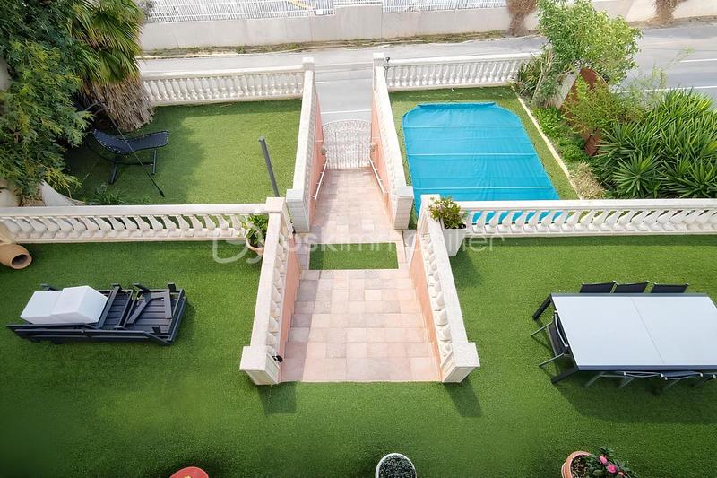 Villa - 167 m² - 6 pièces