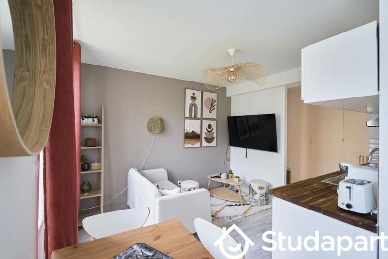 Chambre - 10 m² - 1 pièce