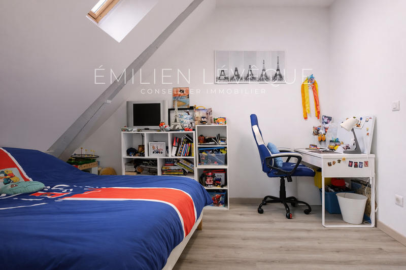 Maison - 134 m² - 8 pièces