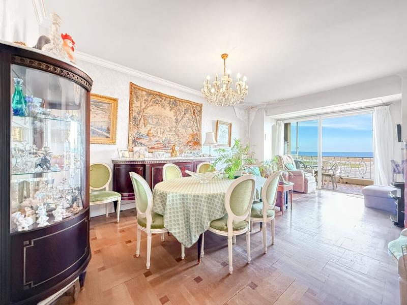 Appartement - 80 m² - 3 pièces