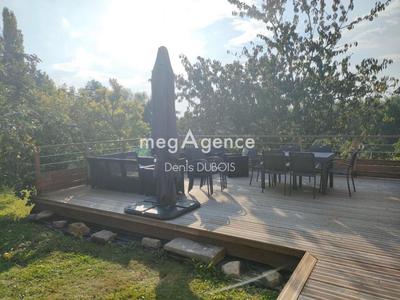 Maison - 200 m² - 8 pièces