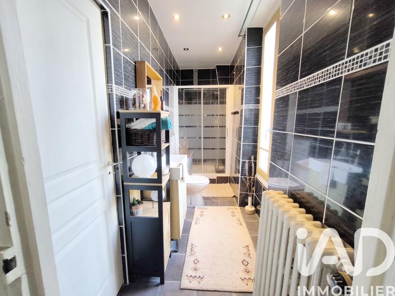 Maison - 211 m² - 8 pièces