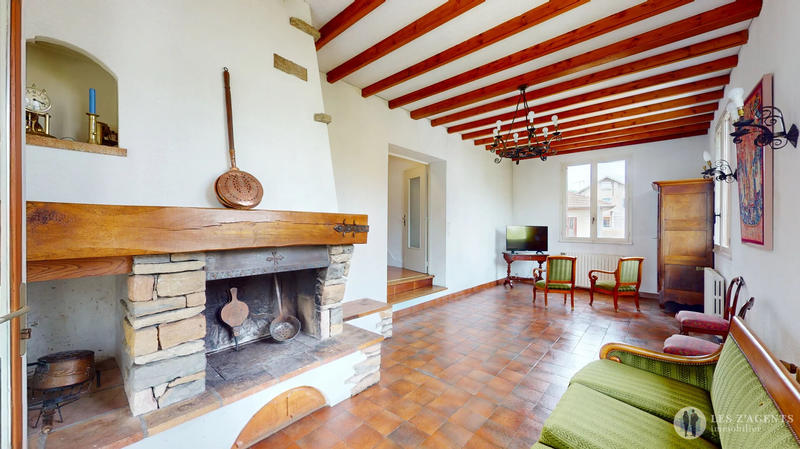 Maison - 299 m² - 8 pièces