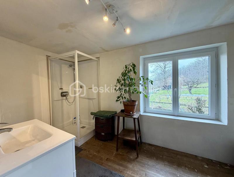 Maison en pierre - 114 m² - 5 pièces