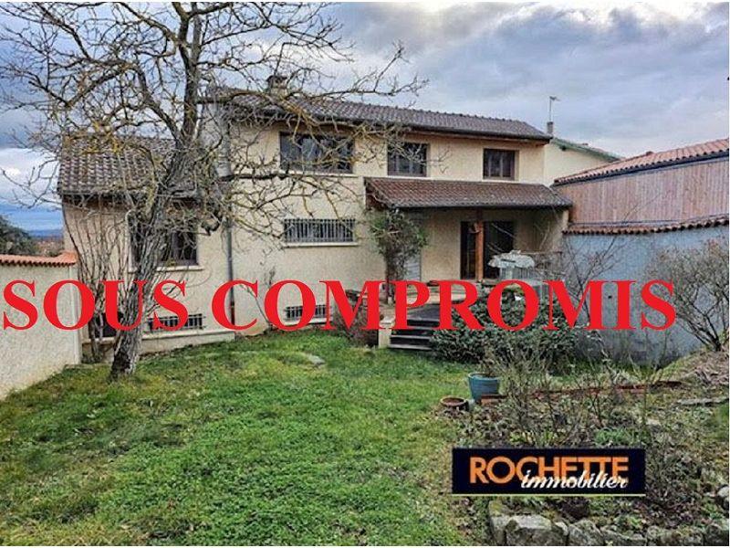 Maison traditionnelle - 300 m² - 10 pièces