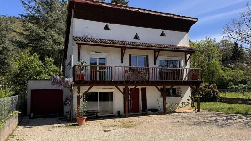 Maison - 122 m² - 5 pièces