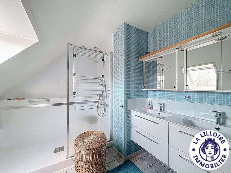 Maison - 181 m² - 6 pièces