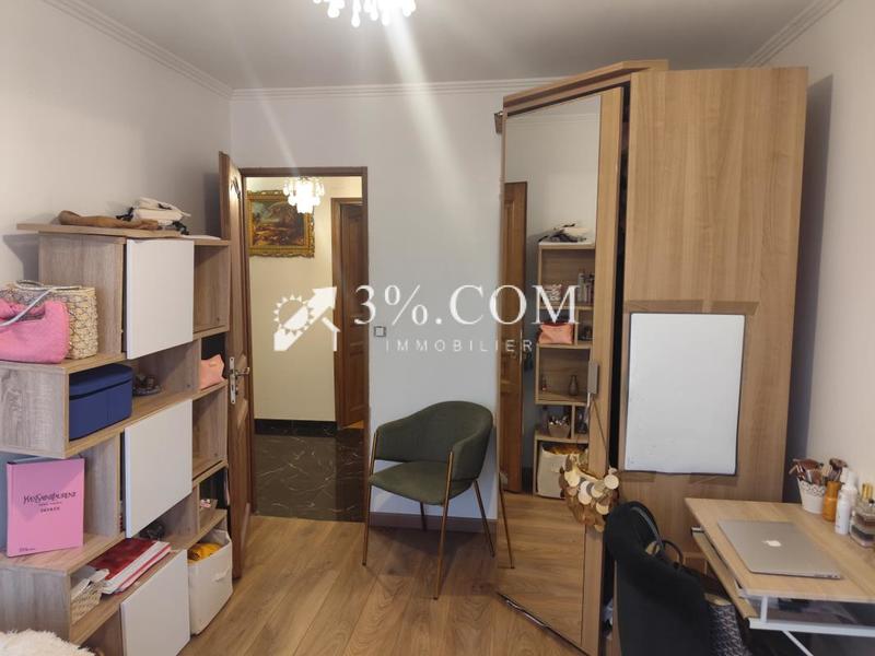 Appartement - 80 m² - 5 pièces