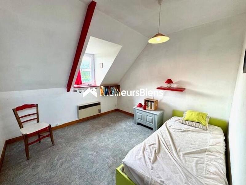 Maison - 131 m² - 8 pièces