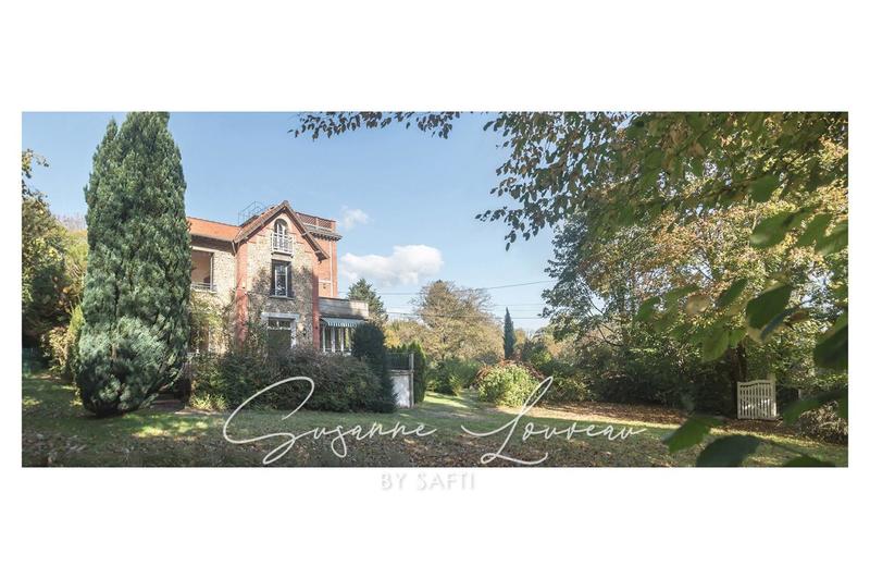 Villa - 241 m² - 8 pièces