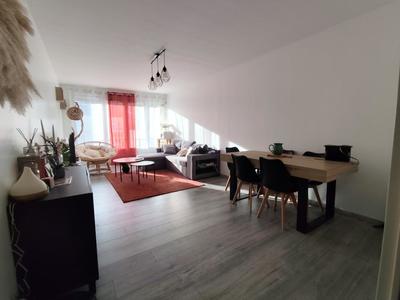 Appartement - 82 m² - 4 pièces
