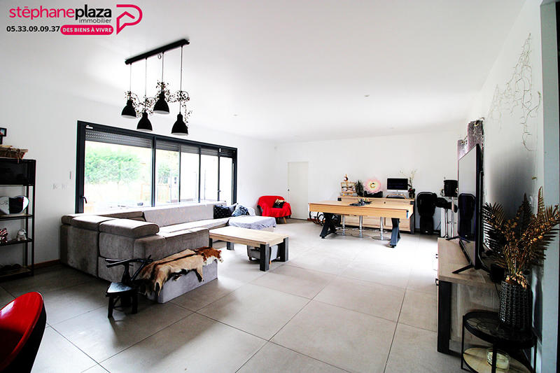 Maison - 155 m² - 5 pièces