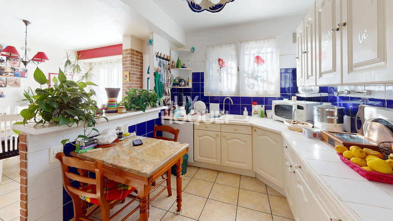 Maison - 140 m² - 6 pièces