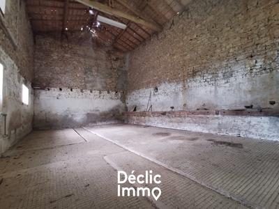 Grange - 120 m² - 2 pièces