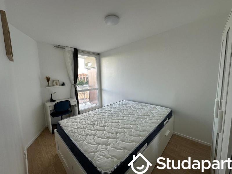 Chambre - 9 m² - 1 pièce