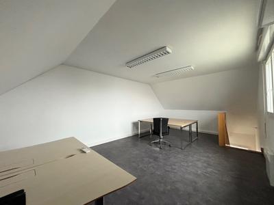 Local d'activités - 205 m²