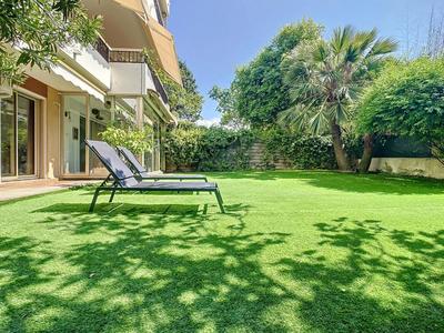 Appartement - 75 m² - 4 pièces