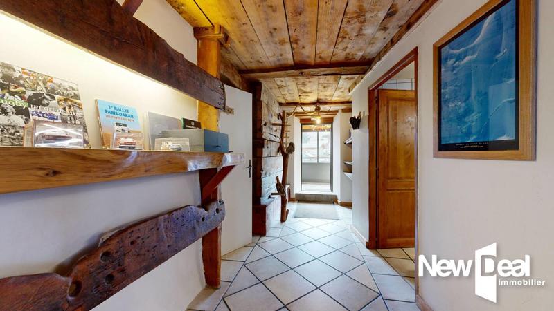 Maison en pierre - 380 m² - 11 pièces