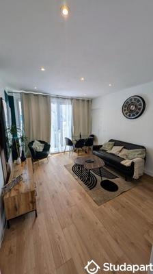 Chambre - 12 m² - 1 pièce