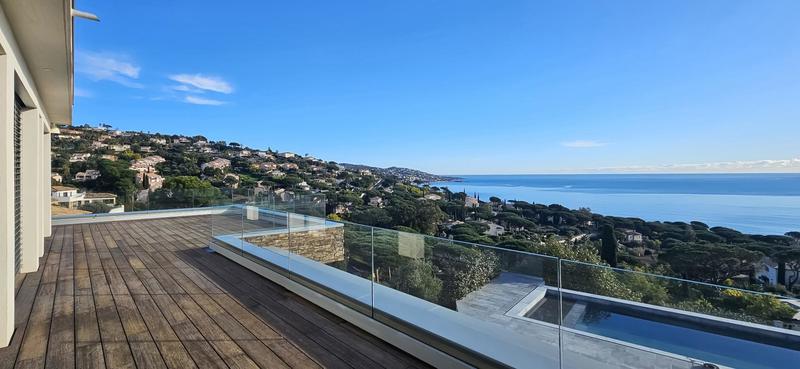 Maison - 320 m² - 14 pièces