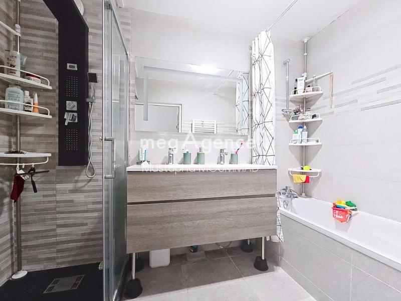 Maison - 147 m² - 5 pièces