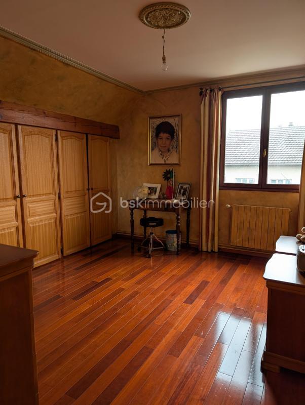 Maison - 155 m² - 7 pièces