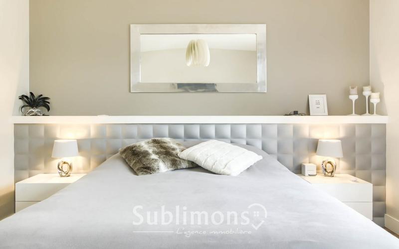 Maison - 250 m² - 8 pièces