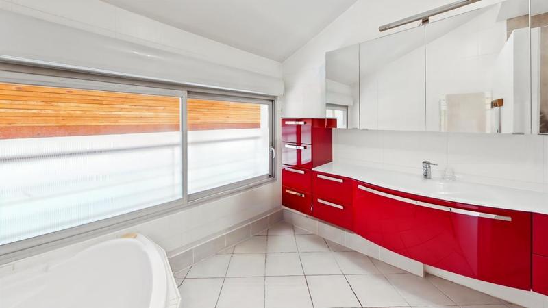 Penthouse - 83 m² - 3 pièces