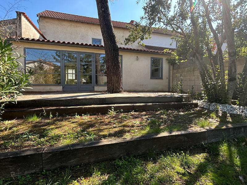 Maison - 101 m² - 5 pièces